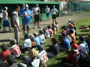 Jeff Dice speaking to kids.
