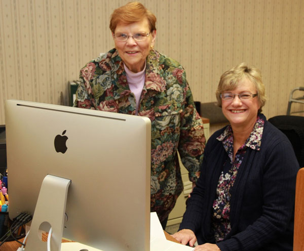 Mabel Mundy (left) and Judy Dyer.